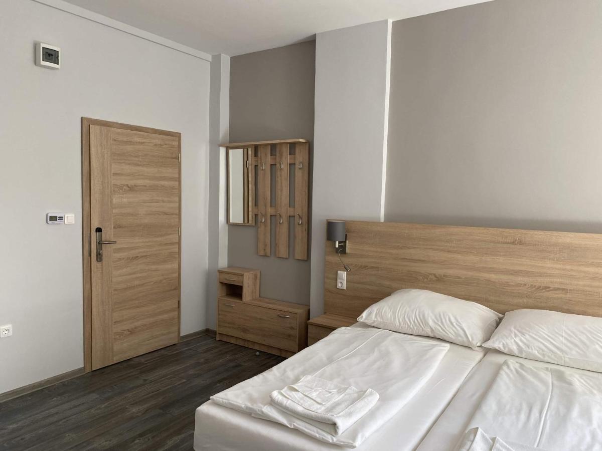 Bed and Breakfast Kis Szieszta Panzio Balatonboglár Exterior foto